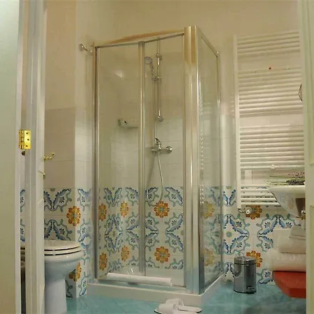 Guest house Sacre Bleu Apartments