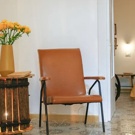Sacre Bleu Apartments Guest house 3*