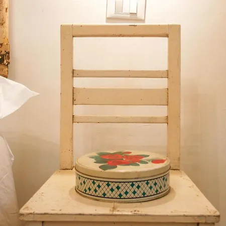 Sacre Bleu Apartments Guest house 3*