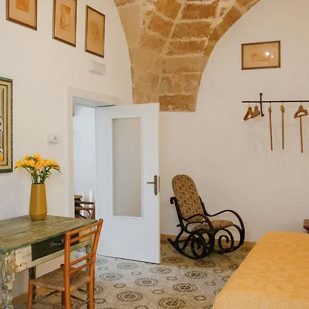 Sacre Bleu Apartments 3* Lecce