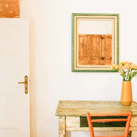 Sacre Bleu Apartments Guest house 3*