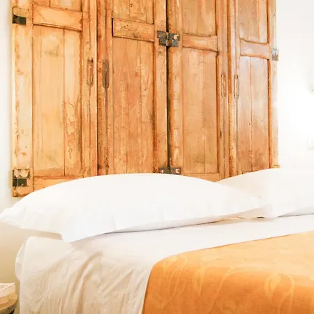 Guest house Sacre Bleu Apartments Lecce